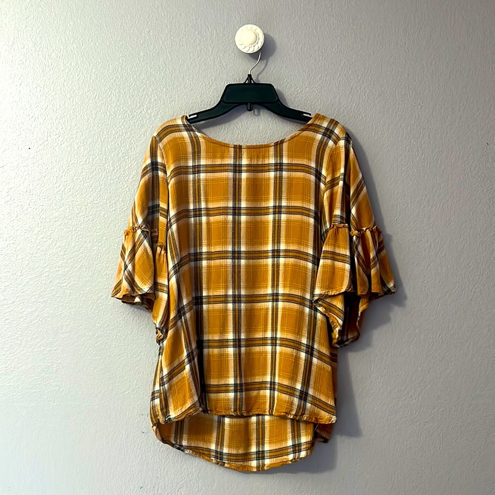 Maurices Medium Yellow Plaid Blouse